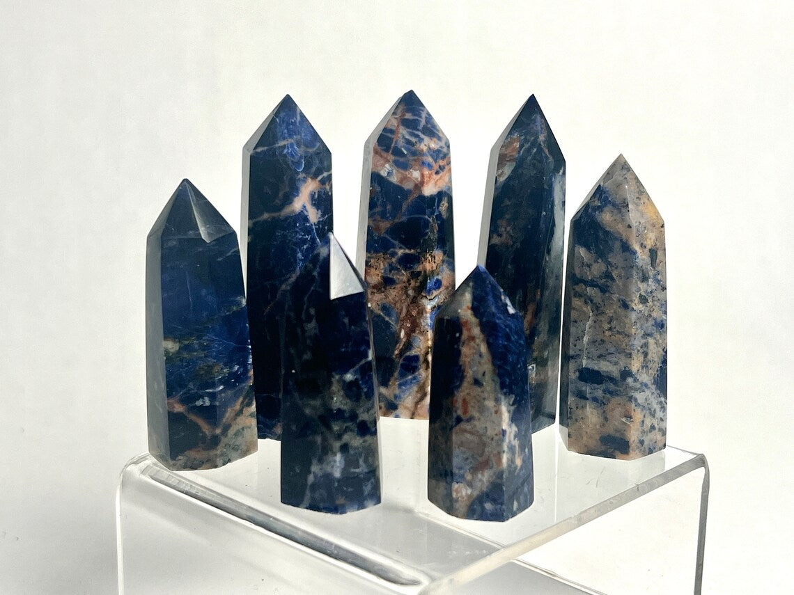 Wholesale Lot of 1lb UV Reactive Sodalite Towers