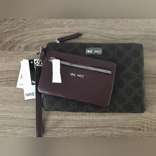 NINE WEST BRN LGO/BLACK 2PCS  WRISTLET